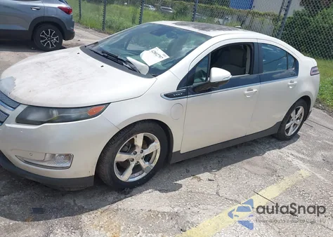 2014 Chevrolet Volt из США, поврежденный, VIN 1G1RD6E45EU141892